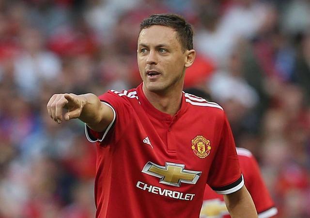 足球市场的 足球市场的